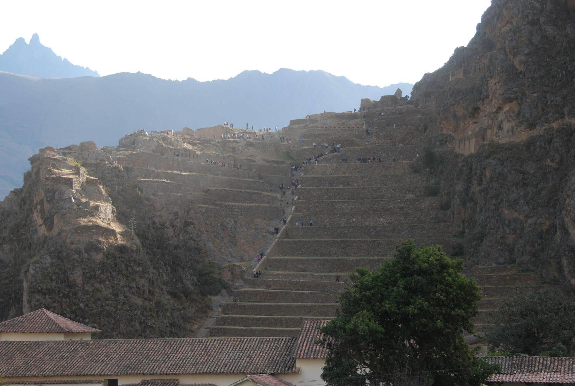 Hostal Iskay Ollantaytambo Exterior photo