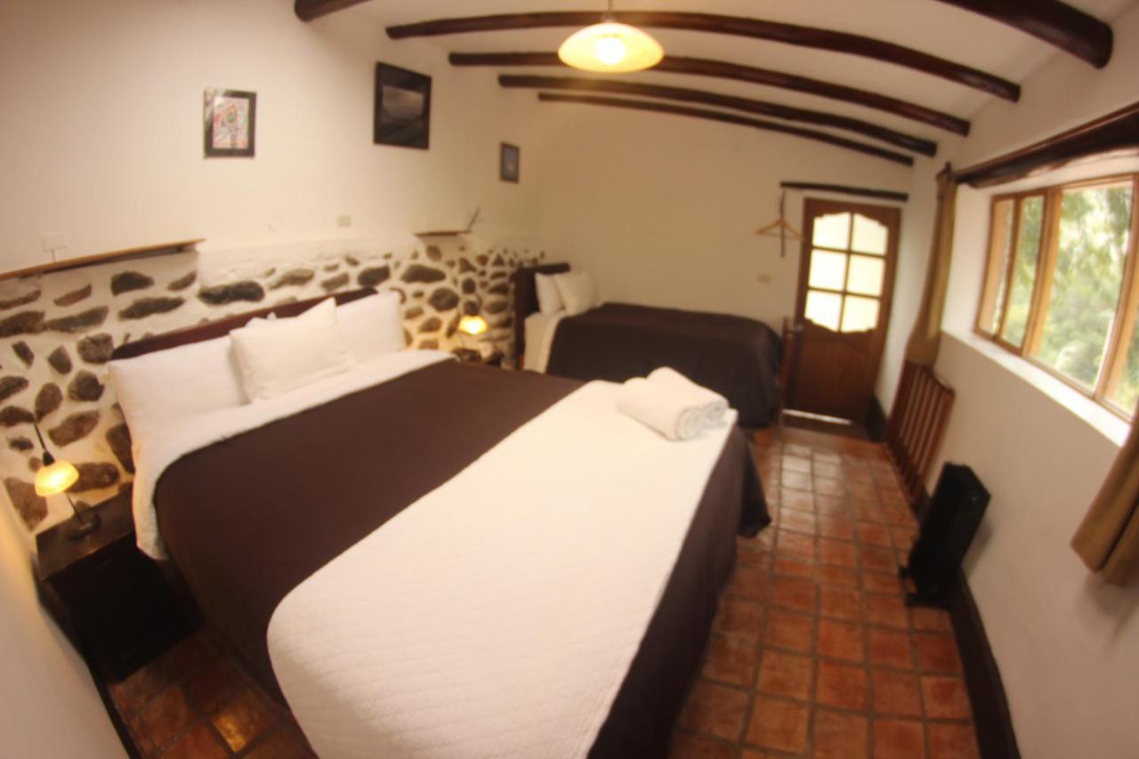 Hostal Iskay Ollantaytambo Exterior photo